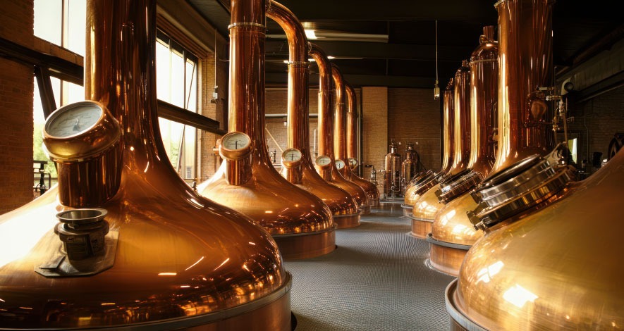 copper whisky still distillery Scotland production